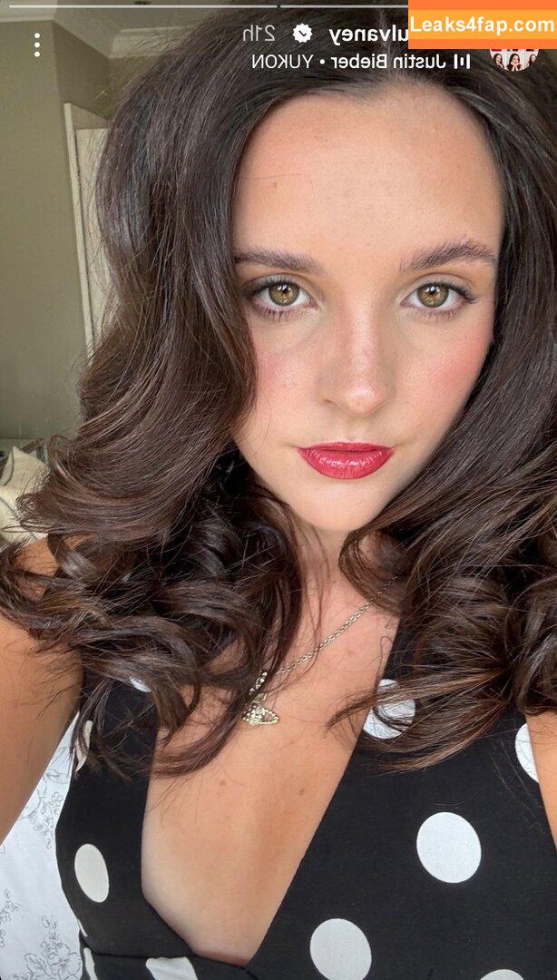 Elle Mulvaney / ellejmulvaney leaked photo photo #0004