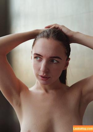 elle.voss photo #0004