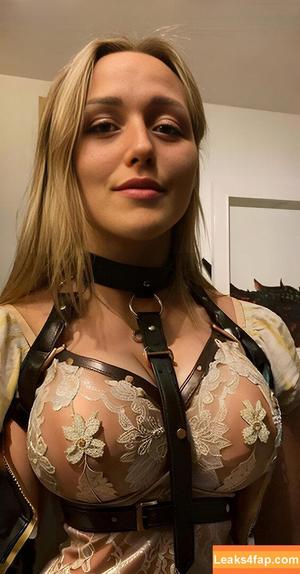 ellenvy photo #0122