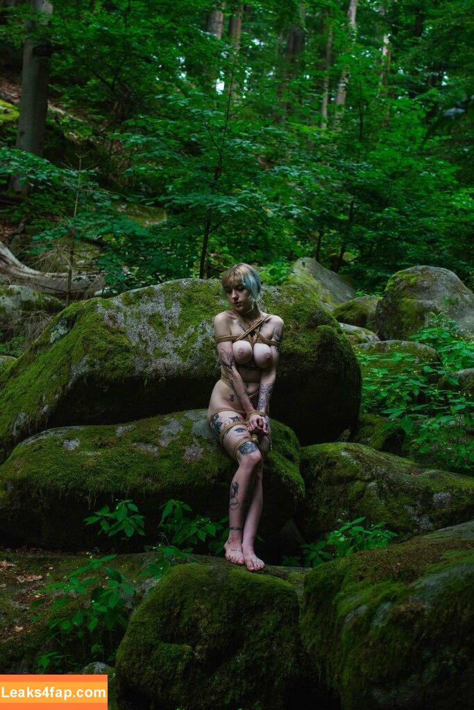Elles / elleslove / heartsicx leaked photo photo #0027