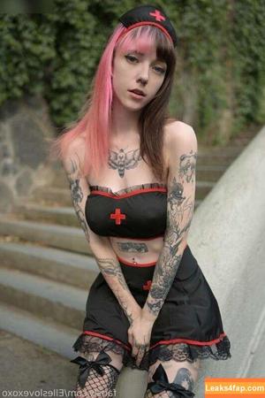 Elles photo #0073