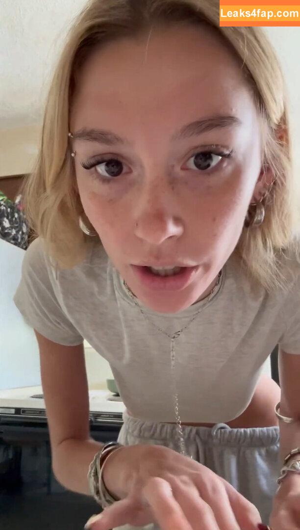 Ellesasmrr leaked photo photo #0031