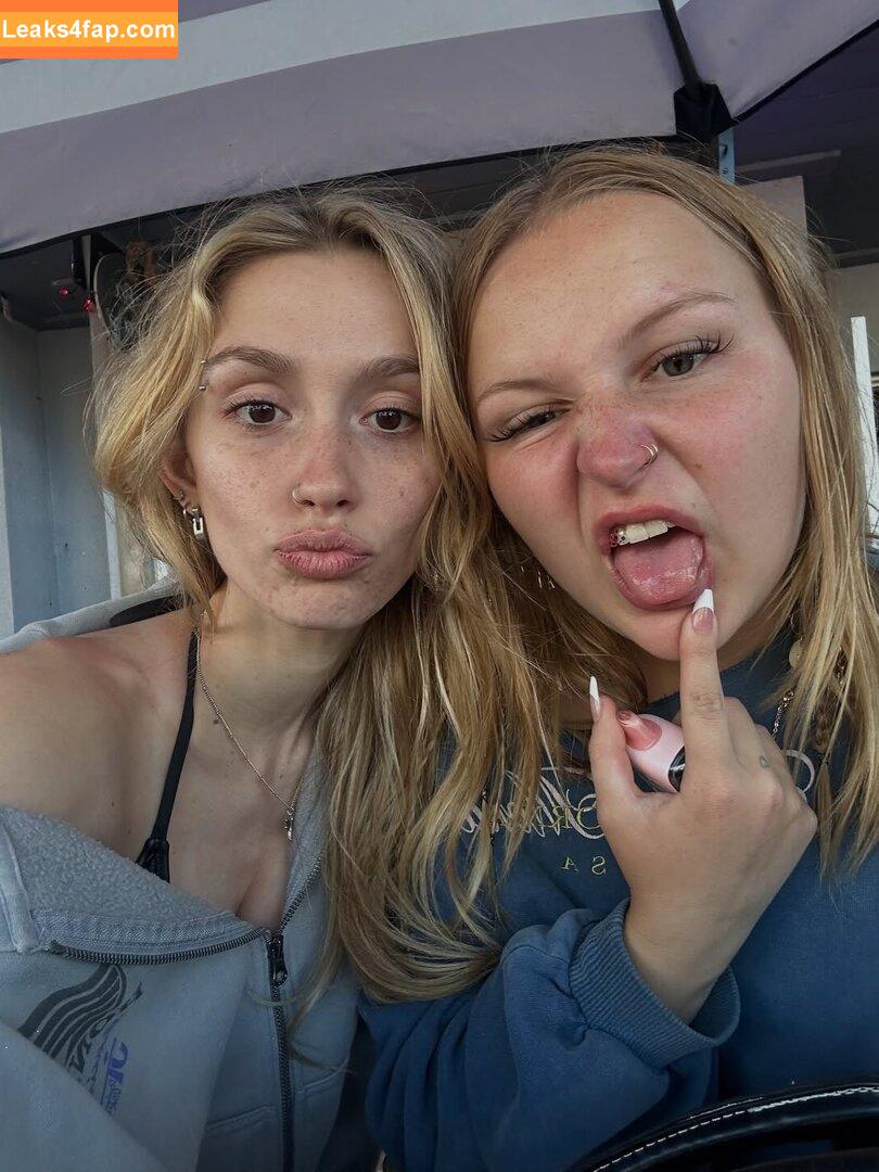 Ellesasmrr leaked photo photo #0040