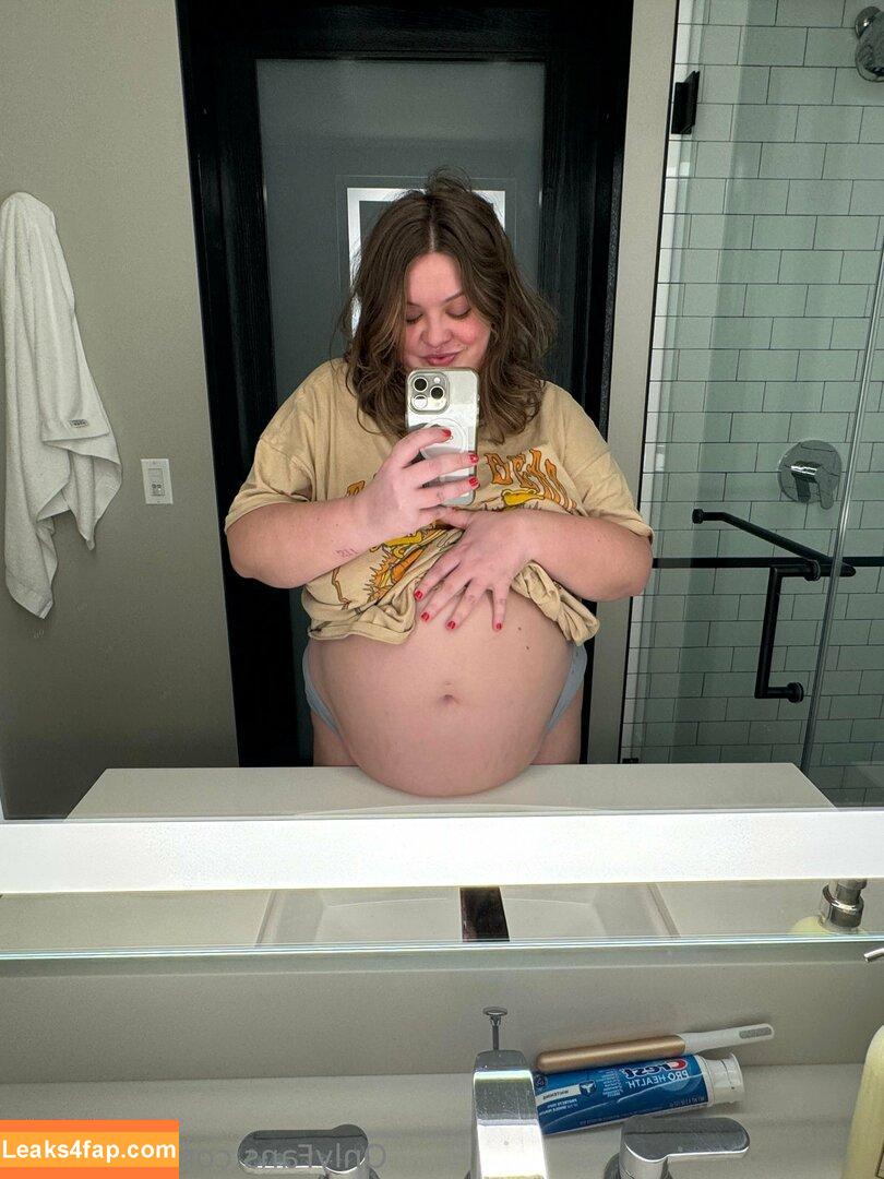 ellesbelly /  leaked photo photo #0222