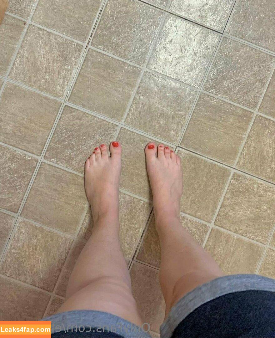 ellesfeet8 /  leaked photo photo #0005