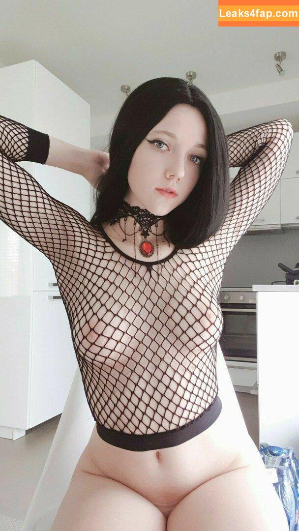 elleslove / Elles / aliceeee_watson / heartsicx leaked photo photo #0037