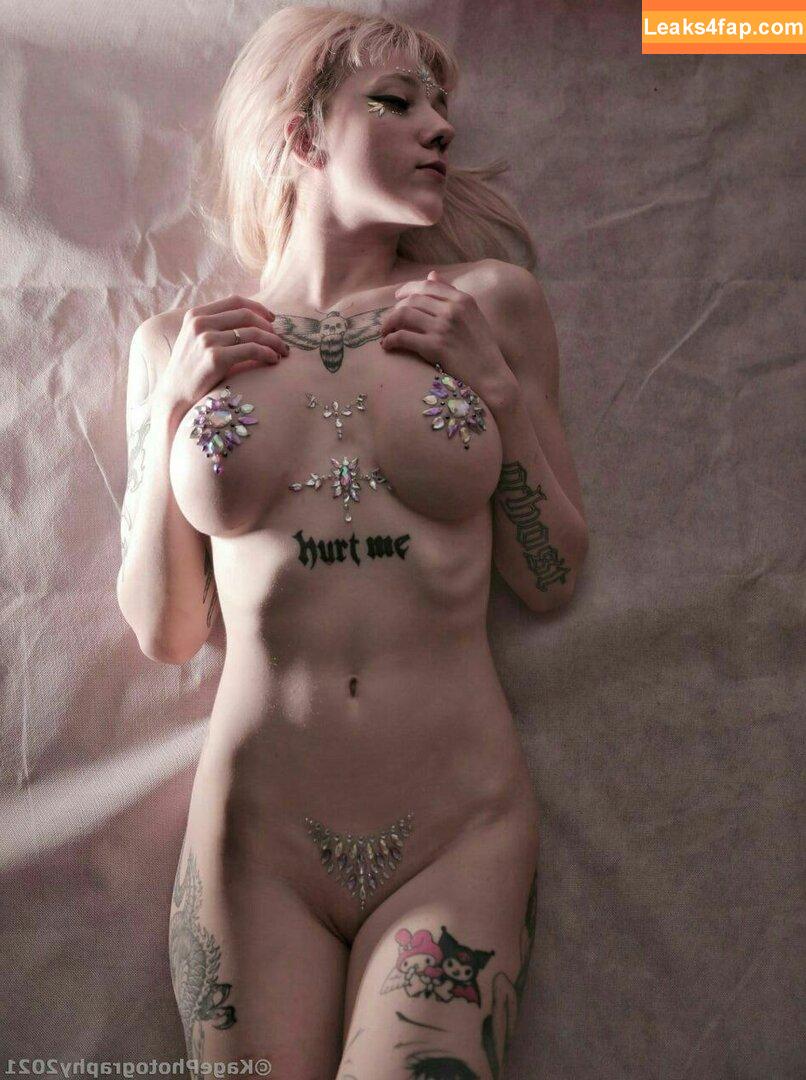 elleslove / Elles / aliceeee_watson / heartsicx leaked photo photo #0266