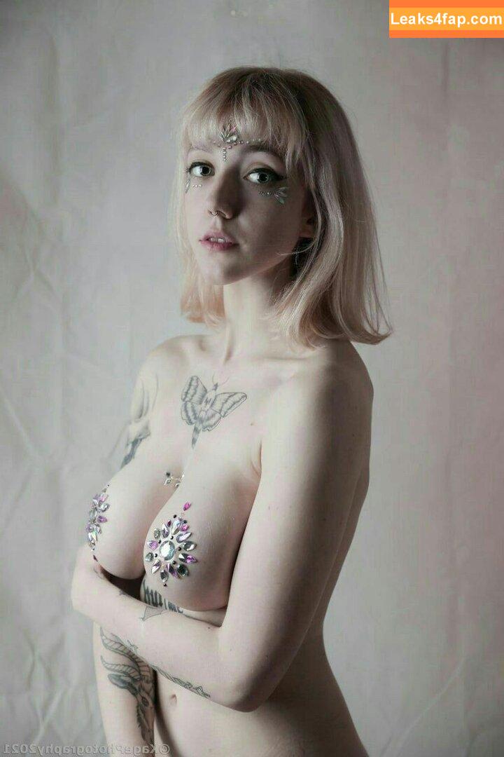 elleslove / Elles / aliceeee_watson / heartsicx leaked photo photo #0273