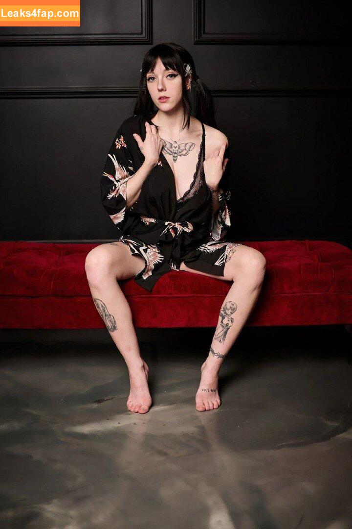 elleslove / Elles / aliceeee_watson / heartsicx leaked photo photo #0378