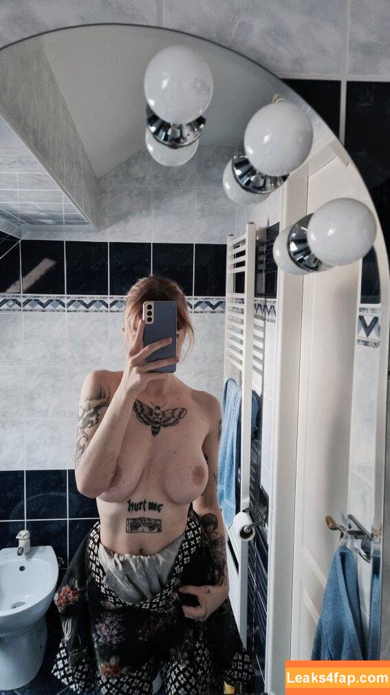 elleslove / Elles / aliceeee_watson / heartsicx leaked photo photo #0459