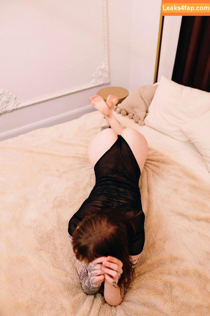 elleslove / Elles / aliceeee_watson / heartsicx leaked photo photo #1060