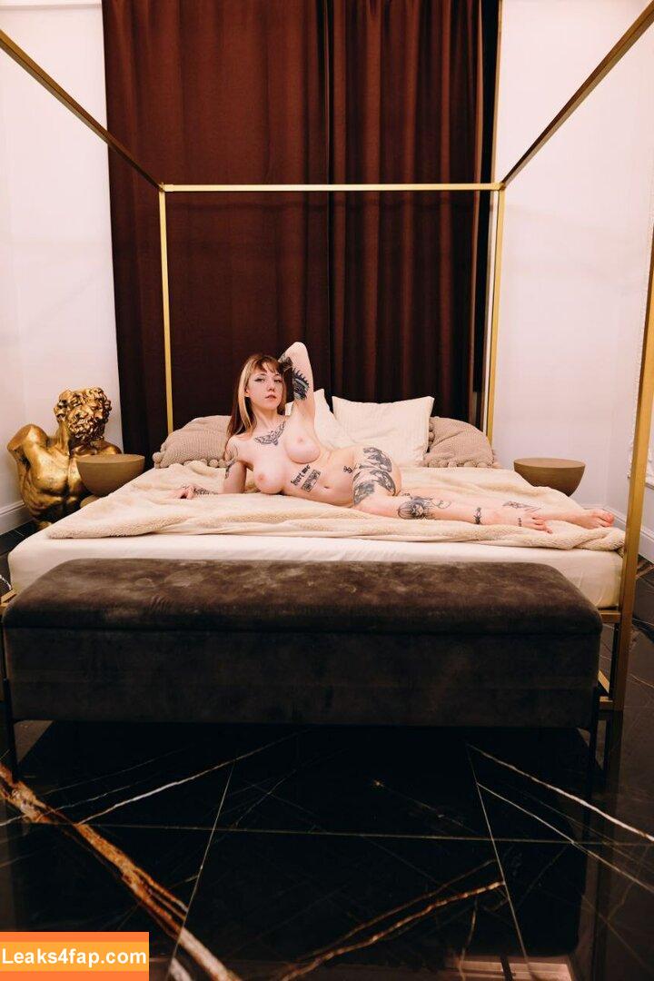 elleslove / Elles / aliceeee_watson / heartsicx leaked photo photo #1073