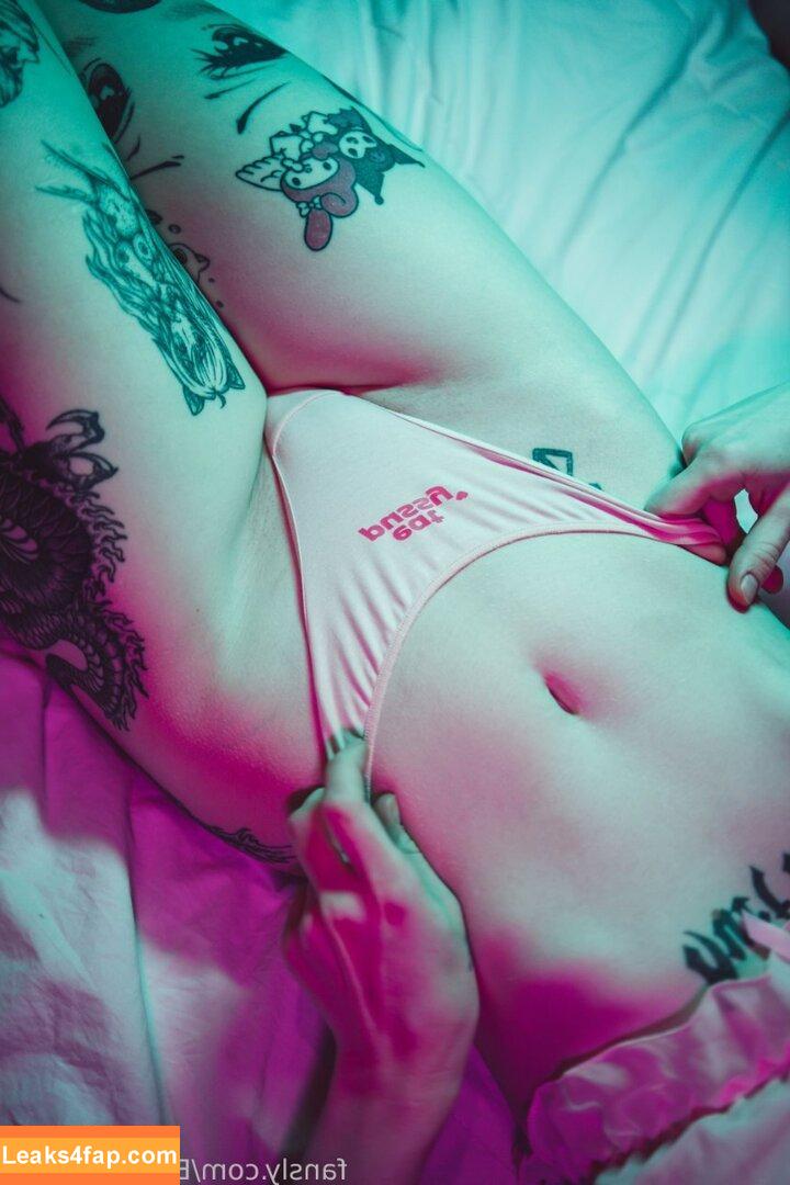 elleslove / Elles / aliceeee_watson / heartsicx leaked photo photo #1774