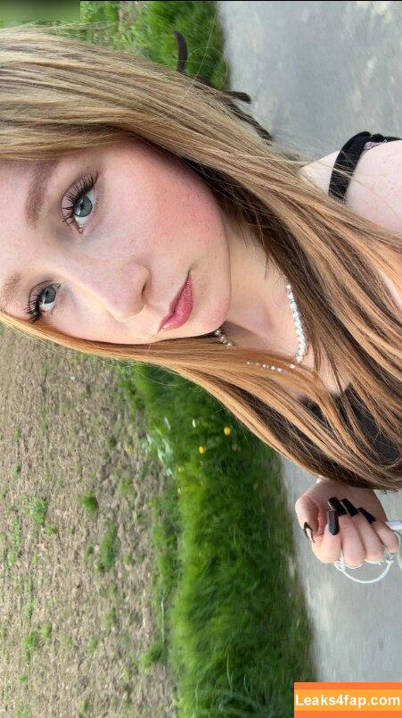 Elli_69@xh /  leaked photo photo #0011