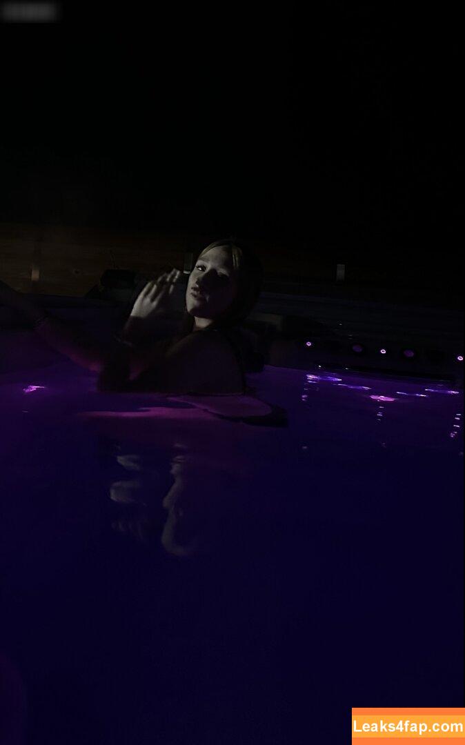Elli_69@xh /  leaked photo photo #0024