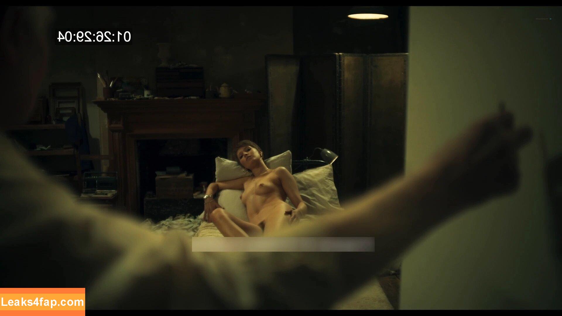 Ellie Bamber / elliebamber_ / honeybambs leaked photo photo #0477