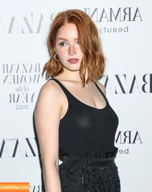 Ellie Bamber photo #0008