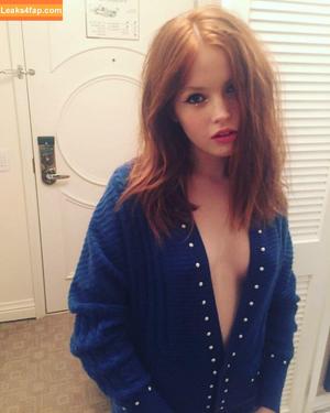 Ellie Bamber photo #0155