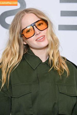 Ellie Bamber photo #0400