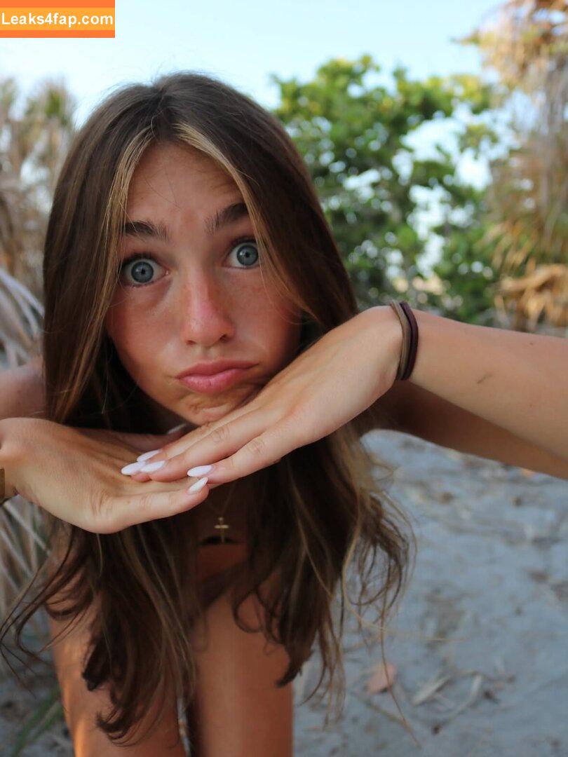 Ellie DiGiacomo / elliedigiacomo leaked photo photo #0006