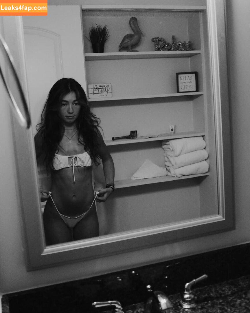 Ellie DiGiacomo / elliedigiacomo leaked photo photo #0015