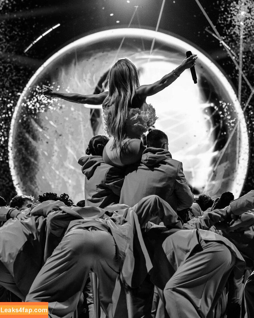 Ellie Goulding / elliegoulding / zarinamae leaked photo photo #0273