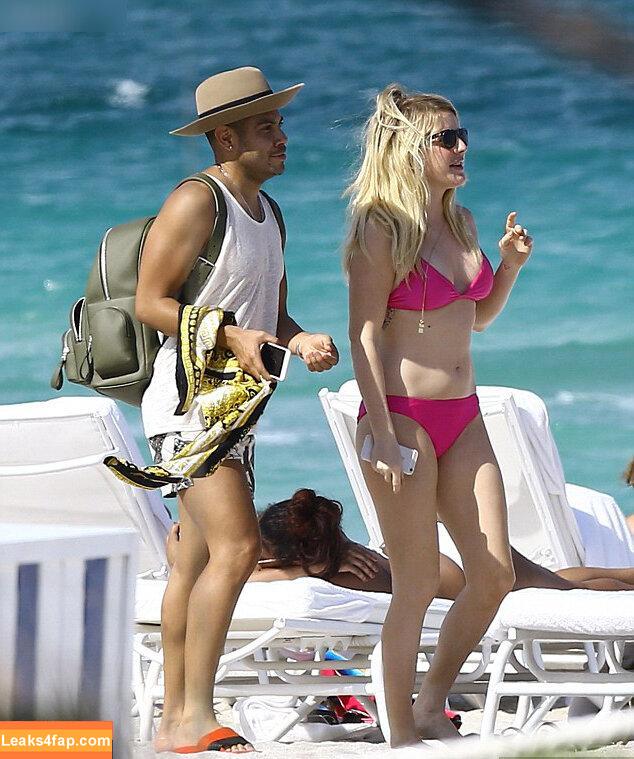 Ellie Goulding / elliegoulding / glovored leaked photo photo #0369