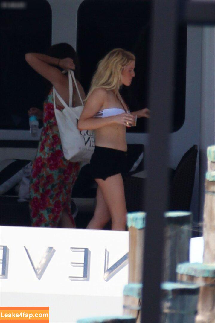 Ellie Goulding / elliegoulding / glovored leaked photo photo #0585