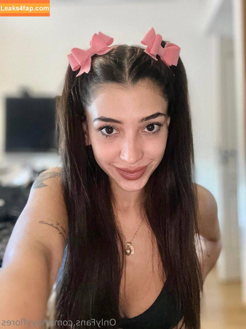 ellie.kisses /  leaked photo photo #0015