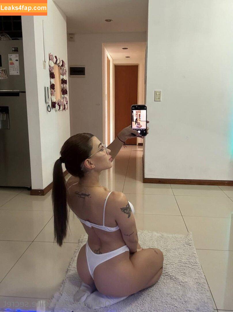 ellie.kisses /  leaked photo photo #0025