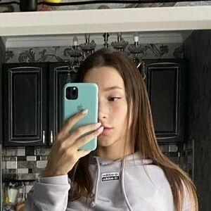 Ellie Leen photo #0019