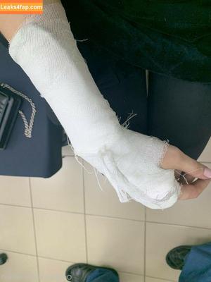 Ellie Leen photo #0081