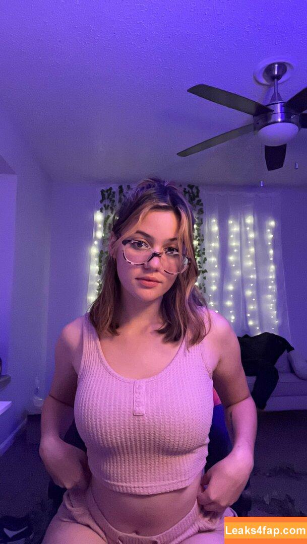 Ellie Nova / ENovaxxx / ellie.a.nova / ellienovaxxx leaked photo photo #0016