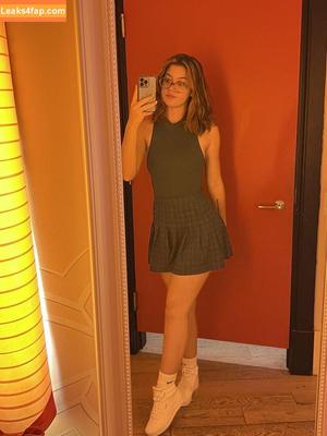 Ellie Nova photo #0017