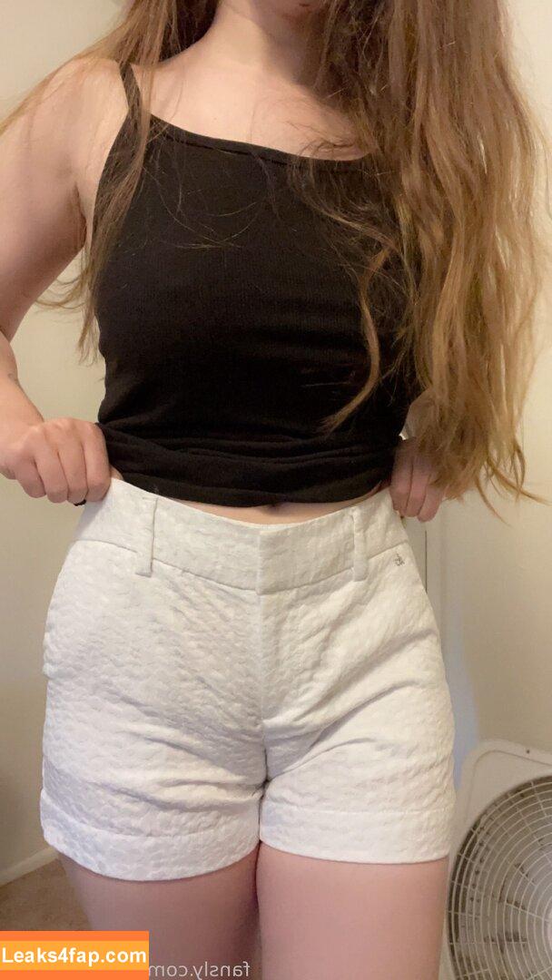 Ellie_TheOtter /  leaked photo photo #0158