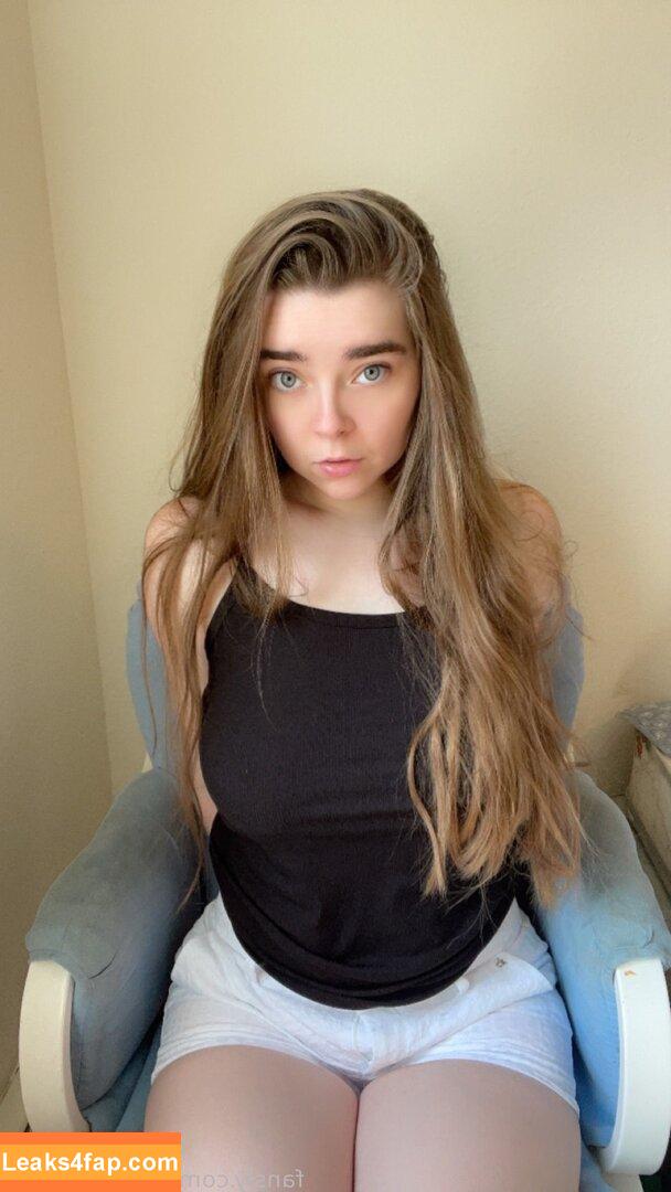 Ellie_TheOtter /  leaked photo photo #0166