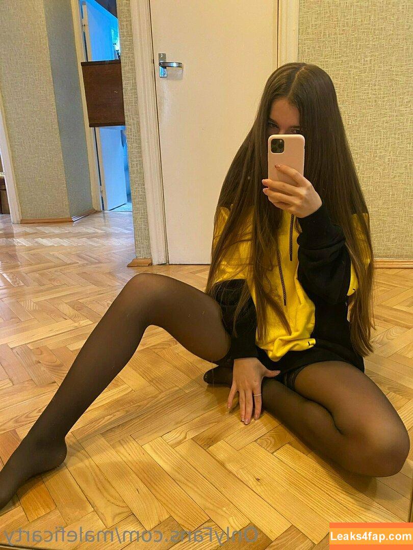 Ellie69bunny / Turbulent_Ad9733 / elliebunny132 leaked photo photo #0011