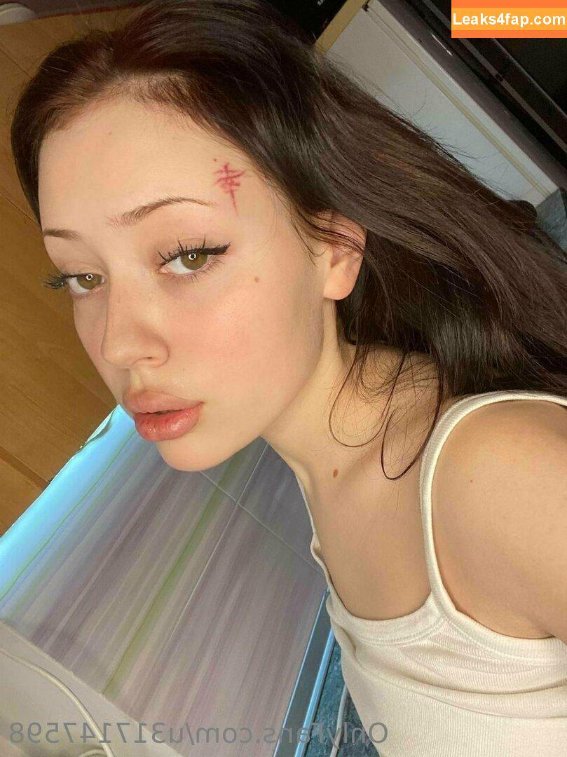 elliemooree / elliemoore_official leaked photo photo #0034
