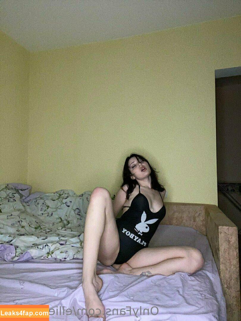 elliemooree / elliemoore_official leaked photo photo #0046