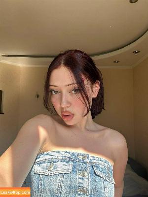 elliemooree photo #0089