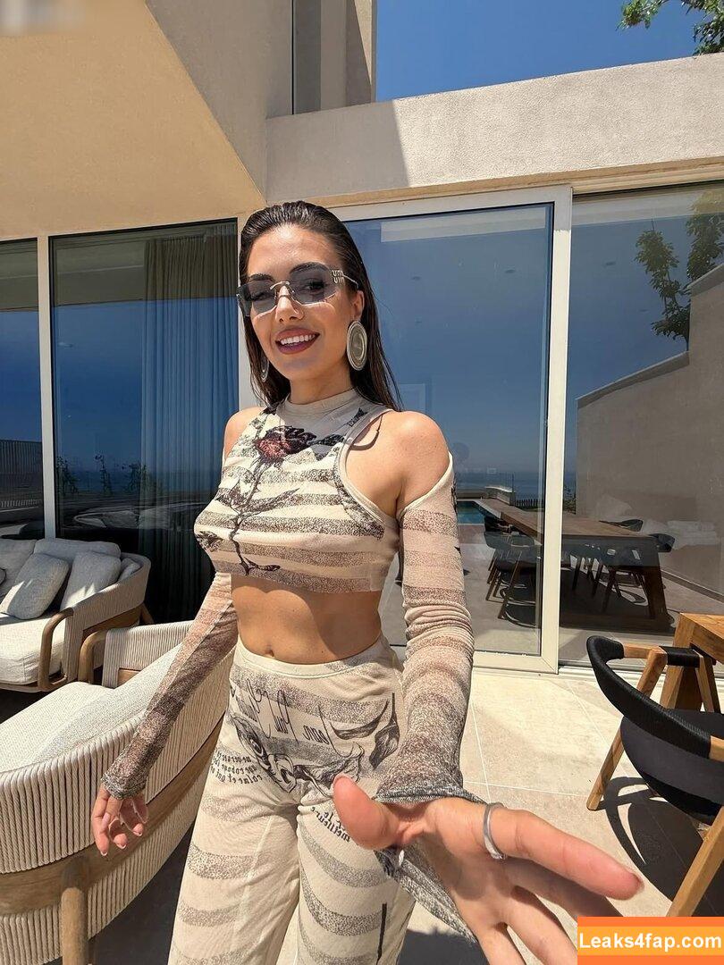 Elvana gjata /  leaked photo photo #0068