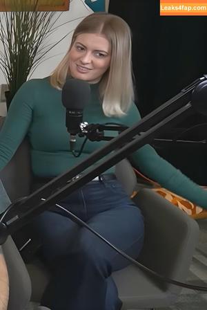 Elyse Willems photo #0161