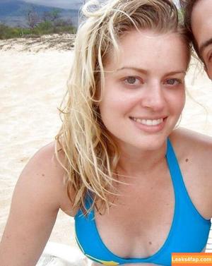 Elyse Willems photo #0267
