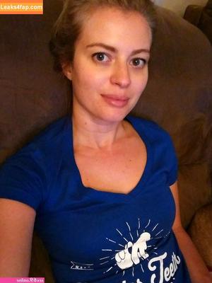 Elyse Willems photo #0270