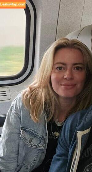 Elyse Willems photo #0272