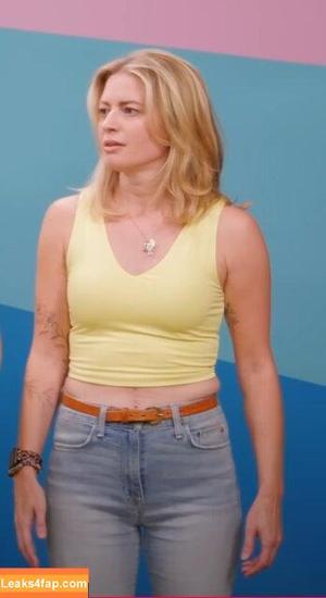 Elyse Willems photo #0277