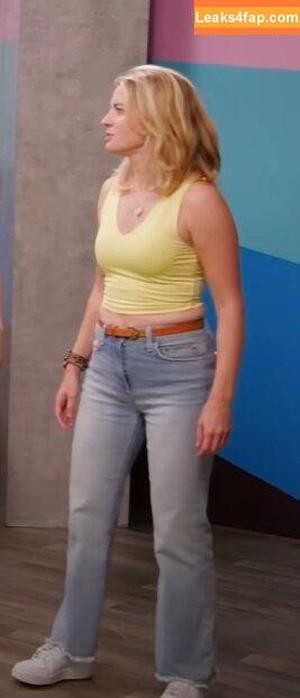 Elyse Willems photo #0278