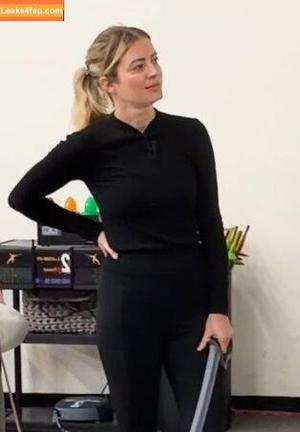 Elyse Willems photo #0292