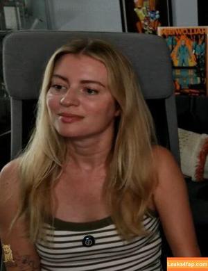 Elyse Willems photo #0312