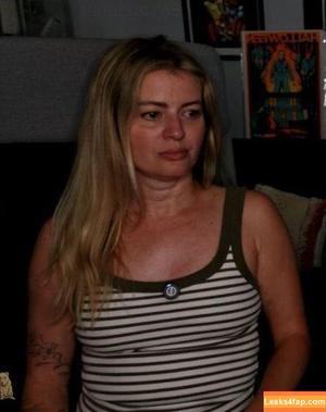 Elyse Willems photo #0313